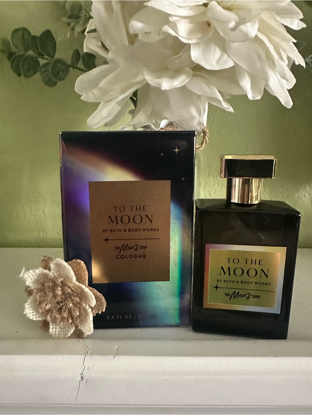 Bath & Body Works To The Moon Cologne - Black with Gold Accents